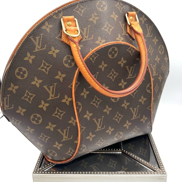 Louis Vuitton Authentic Vintage Ellipse MM with Dust Bag - Picture 11 of 14